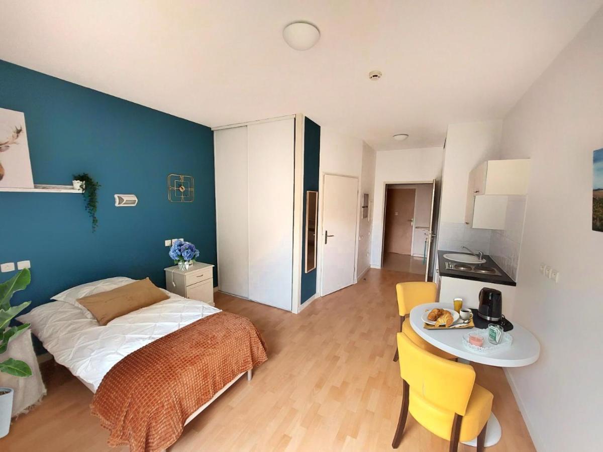 Villa Rose De Mons - Residence Services Senior La Brede Екстериор снимка