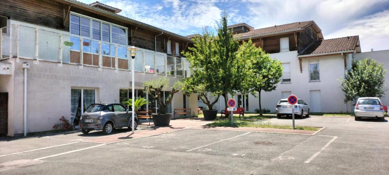 Villa Rose De Mons - Residence Services Senior La Brede Екстериор снимка